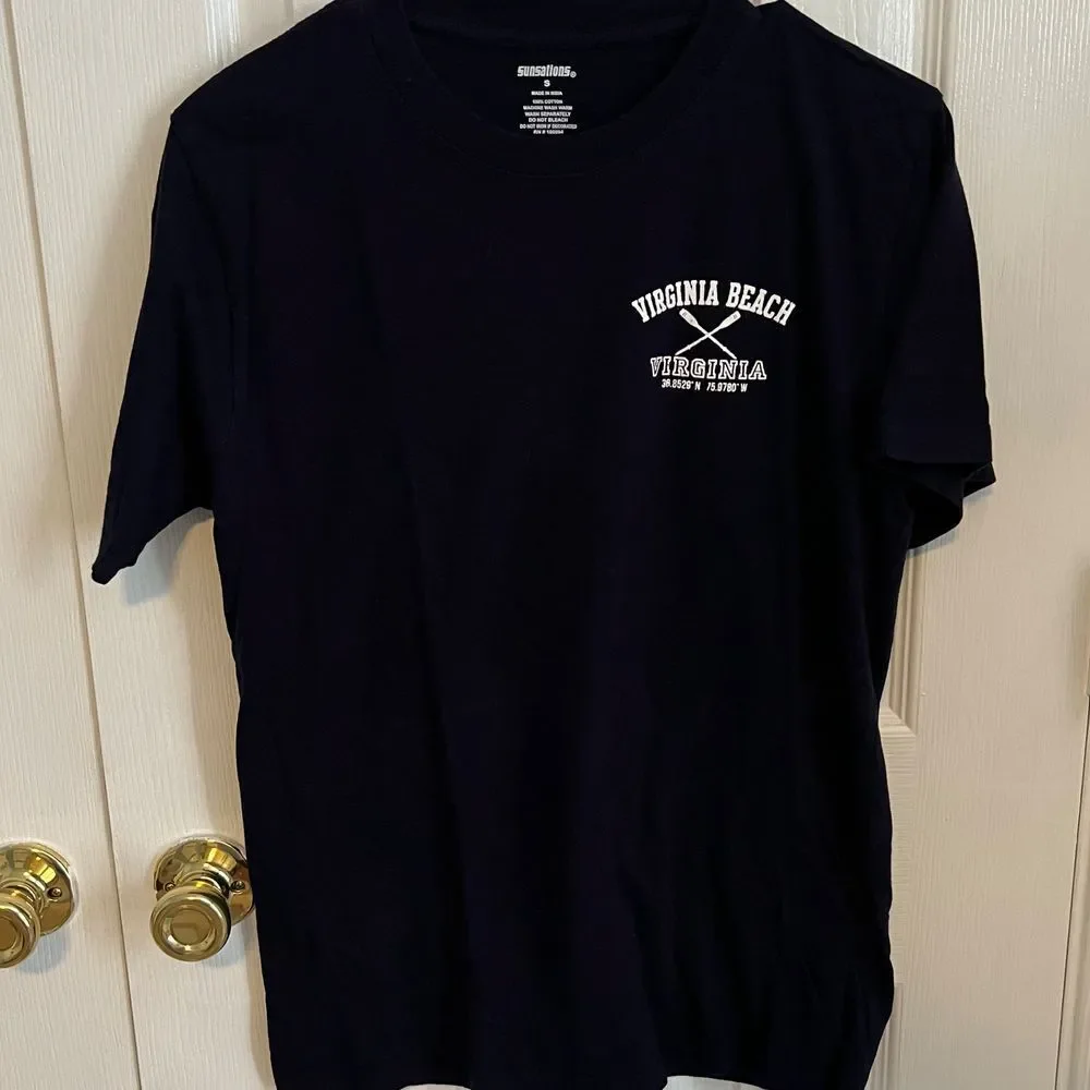 Virginia Beach Womens Small Navy Short‎ Sleeve Cotton Tee